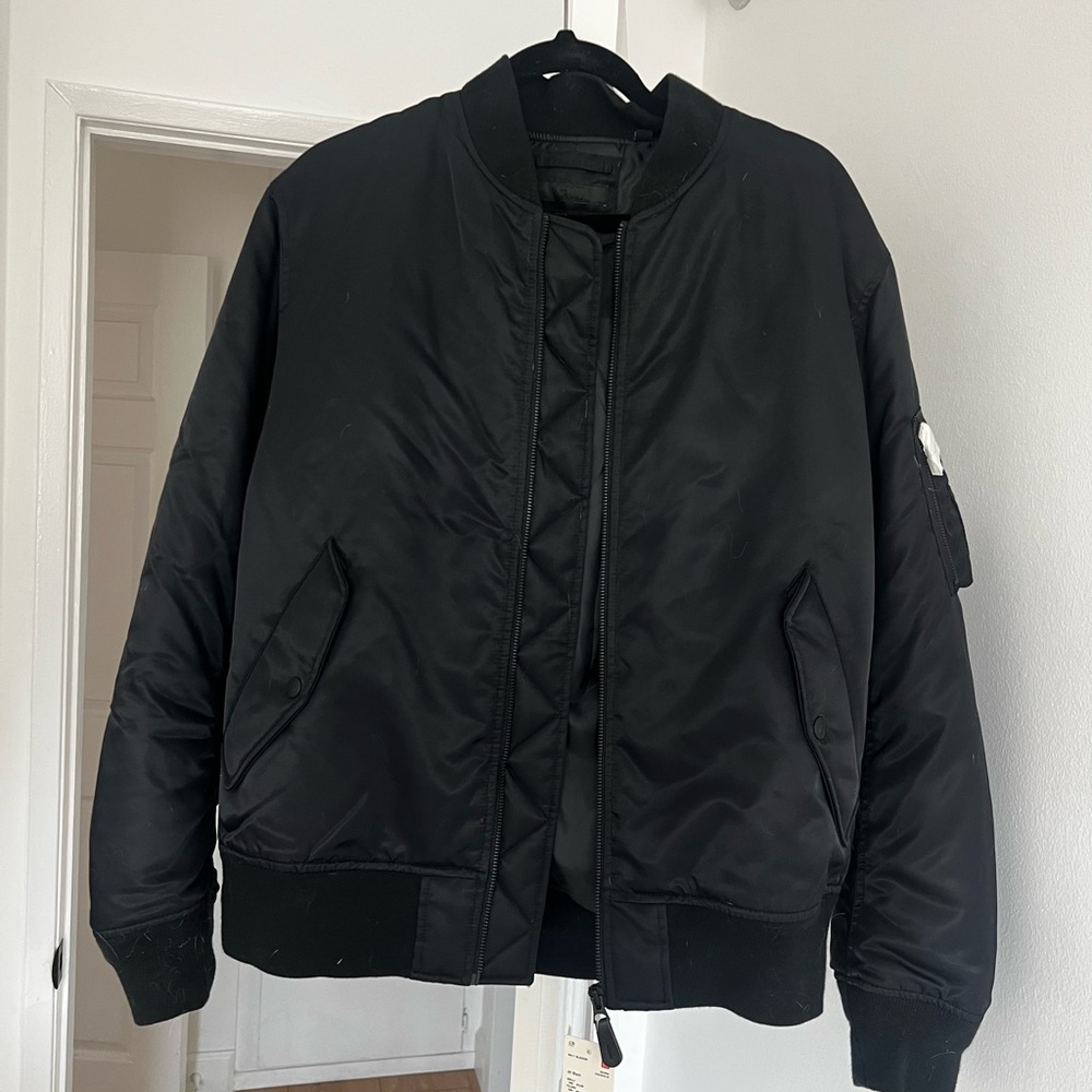 BRAND NEW Uniqlo bomber jacket